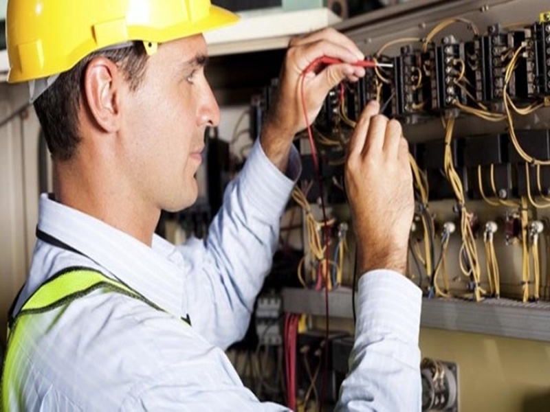Tuyển nhân viên kỹ thuật điện có những yêu cầu gì?